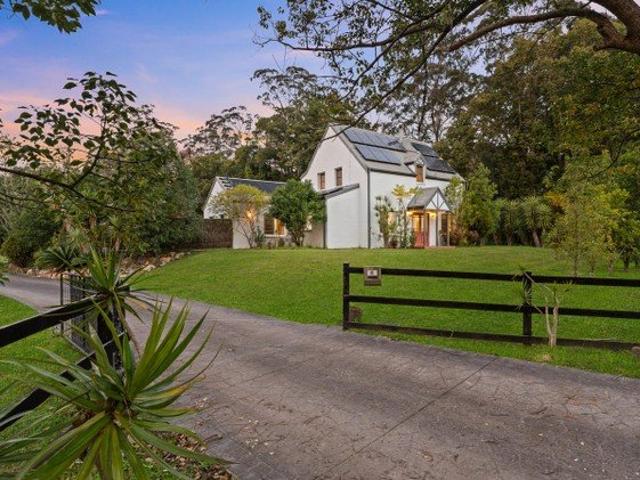 Spacious Five Bedroom Acreage Home with Pool and Peaceful Rural Surrounds