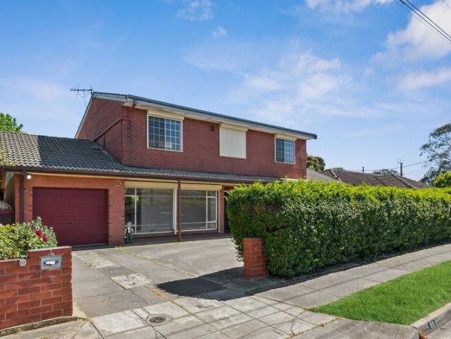 Spacious Five Bedroom Family Home in Convenient Salisbury Location