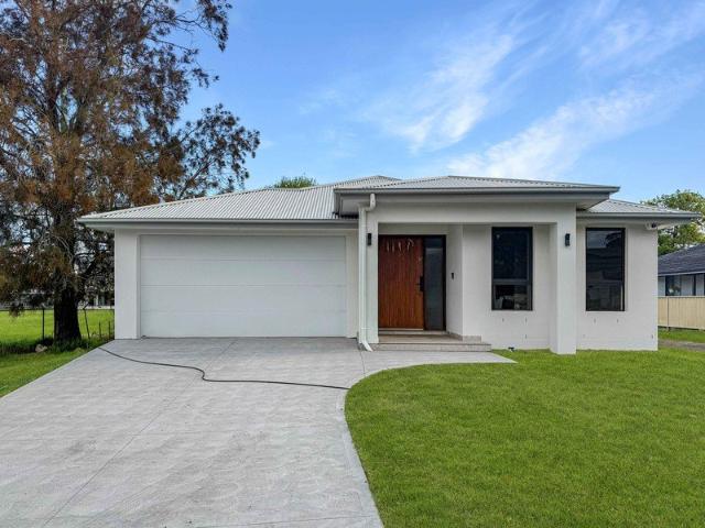 Spacious Five Bedroom Family Home in a Peaceful Cul de sac