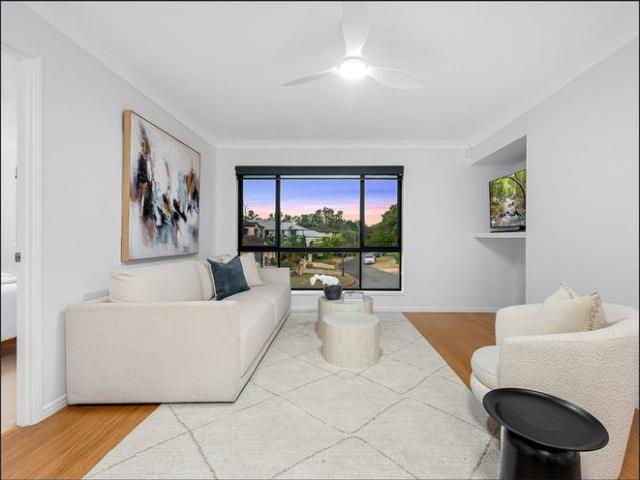 Spacious Five Bedroom Family Home in a Peaceful Cul de Sac