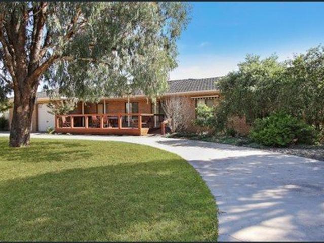 Spacious Five Bedroom Family Home on a Generous Block