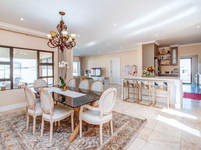 Spacious Five Bedroom Family Home With Three bathrooms. Unbeatable Deal