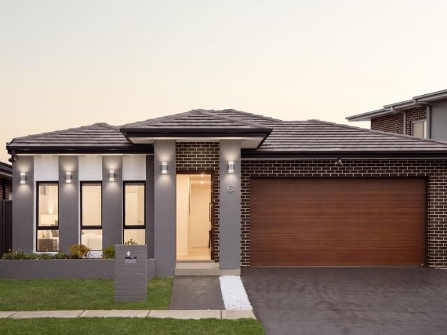 Spacious Five Bedroom Family Home with Modern Design