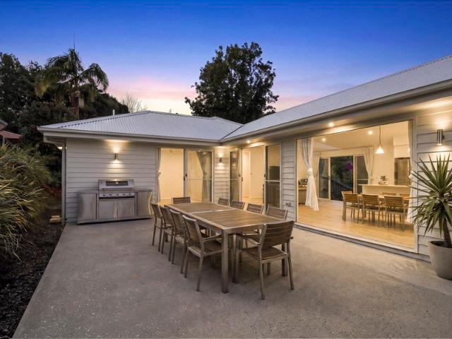 Spacious Five Bedroom Family Home with North Facing Courtyard in a Peaceful Bellingen Pocket