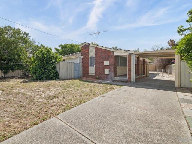 Spacious Five Bedroom Family Home with Swimming Pool
