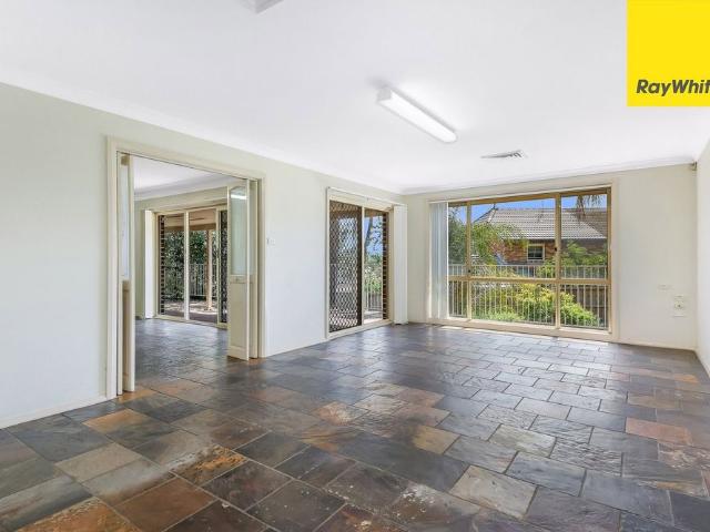 Spacious Five Bedroom Home Deposit Taken
