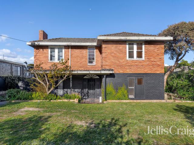 Spacious Five Bedroom Home with Flexible Living in the Heart of Heidelberg