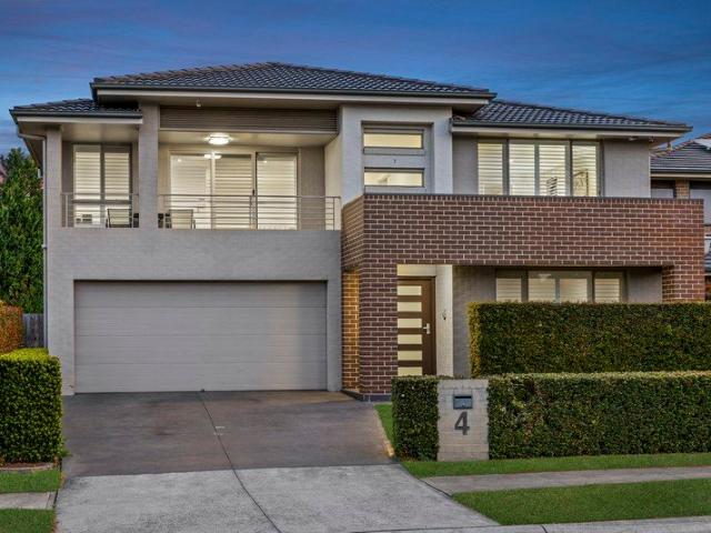 SPACIOUS, FIVE BEDROOM HOME WITH HUGE OUTDOOR SWIMMING POOL AND PRIVATE CABANA ON 535 SQM