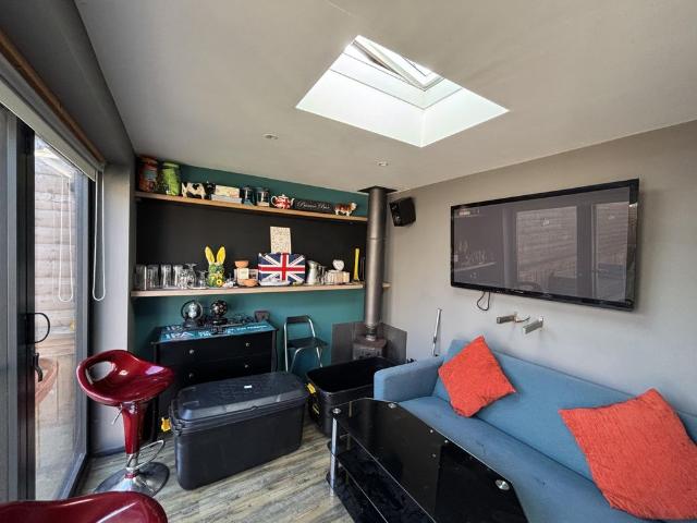 Spacious Four Bedroom Detached Dormer Bungalow with Studio & Rural Setting
