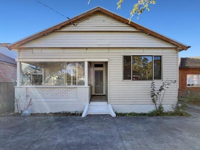 Spacious Four Bedroom Family Home in a Great Location
