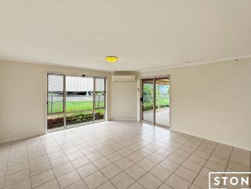 Spacious four bedroom family home in beautiful coastal Urunga