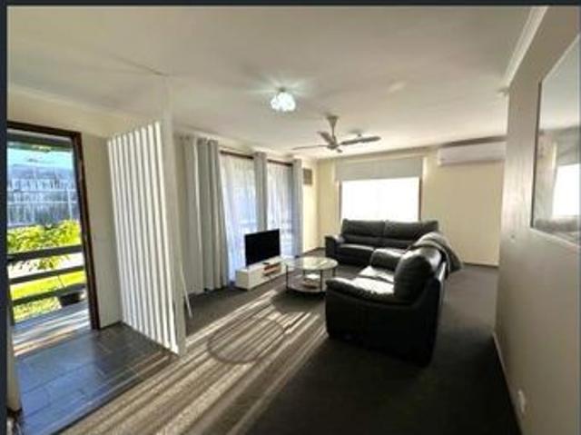 Spacious Four Bedroom Family Home in Drouin