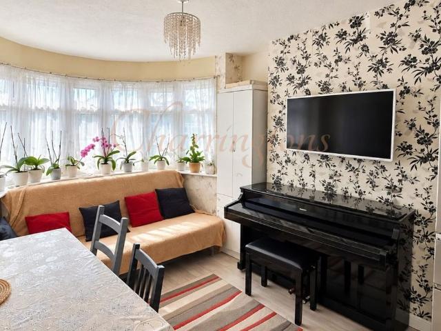 Spacious Four Bedroom Family Home in Harrow