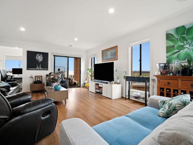 Spacious four bedroom family home in Smythes Creek