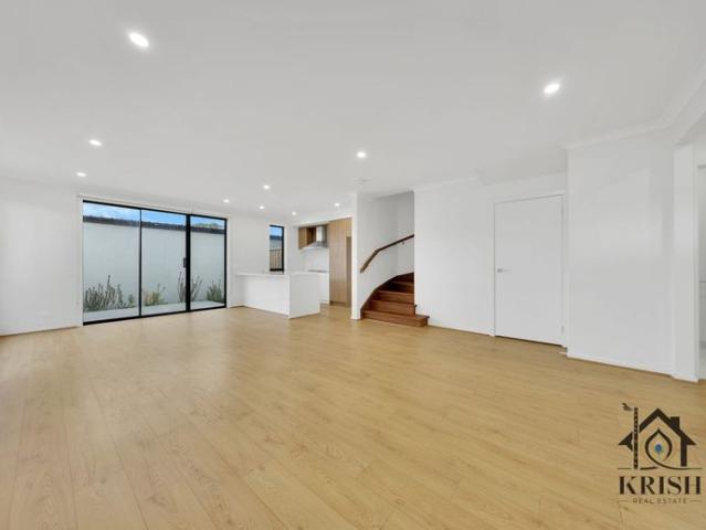 Spacious Four Bedroom Family Home with Three Bathrooms