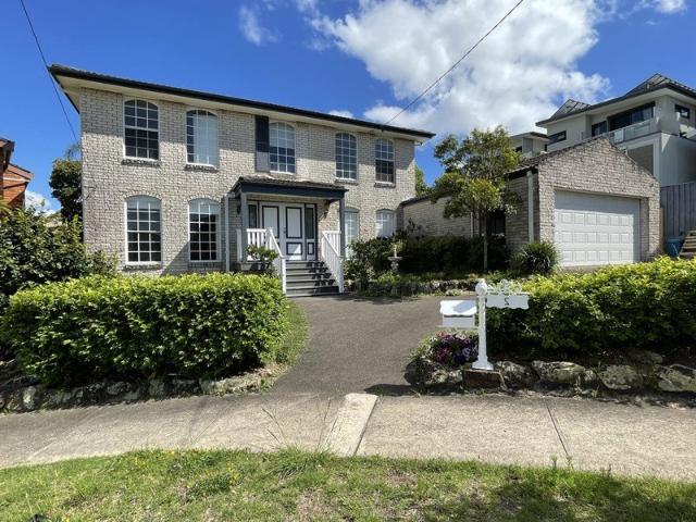 Spacious Four Bedroom Family Home with Pool