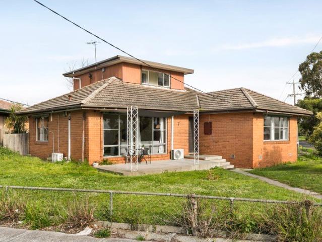Spacious Four Bedroom Family Living