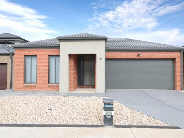 Spacious Four Bedroom Home with Modern Comforts! APPLICATIONS NOW OPEN