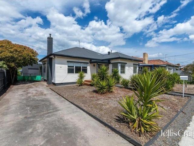 Spacious Four Bedroom Home With Outdoor Entertaining