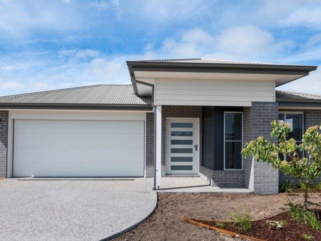 SPACIOUS FOUR BEDROOM HOME IN WINTER VALLEY