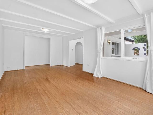 Spacious Four Bedroom Home in a Peaceful Leura Setting