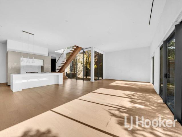 Spacious Four Bedroom Home in a Sought After Kew Location
