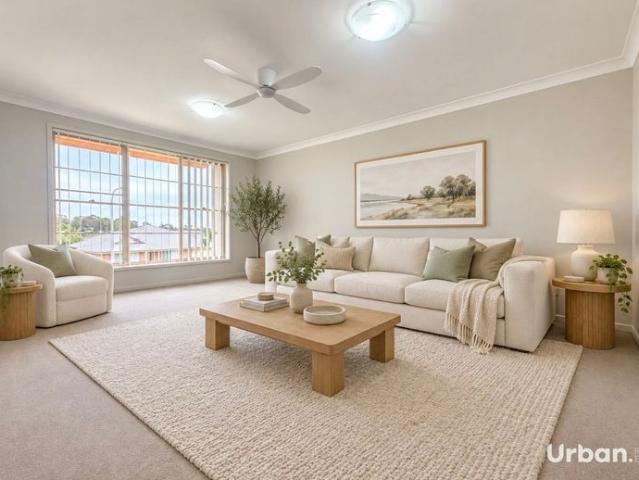 Spacious Four Bedroom Home In Gillieston Heights!