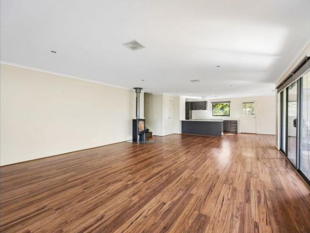 Spacious Four Bedroom Home in Marysville