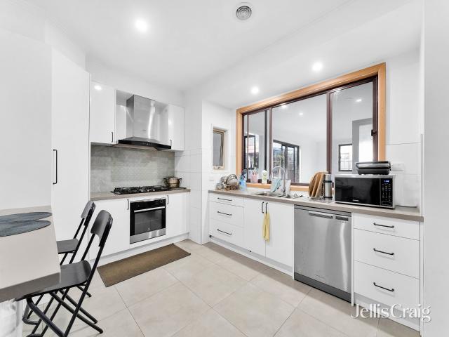Spacious Four Bedroom Home In Prime Glen Waverley Location