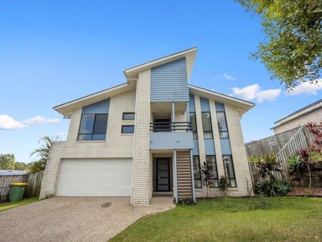 Spacious Four Bedroom Home in Prime Pacific Pines Location