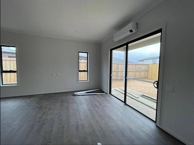 Spacious Four Bedroom Home Moments from Donnybrook Station