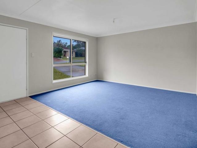 SPACIOUS FOUR BEDROOM HOME ON 600M2 BLOCK