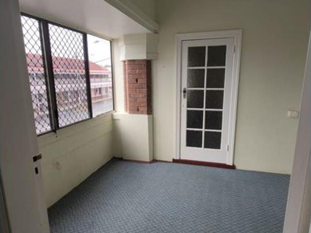 Spacious Four Bedroom Rear Unit in Malanda