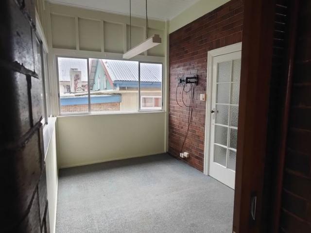 Spacious Four Bedroom Rear Unit in Malanda