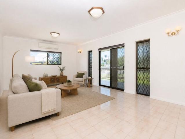 Spacious Four Bedroom With Loads of Air Conditioning