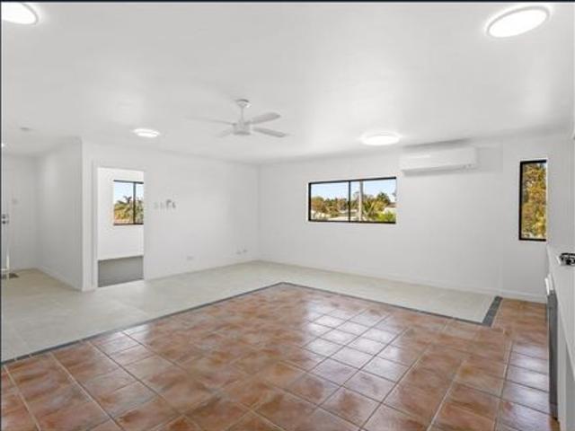 SPACIOUS FOUR BEDROOM TOWNHOUSE IN A CONVENIENT LOCATION