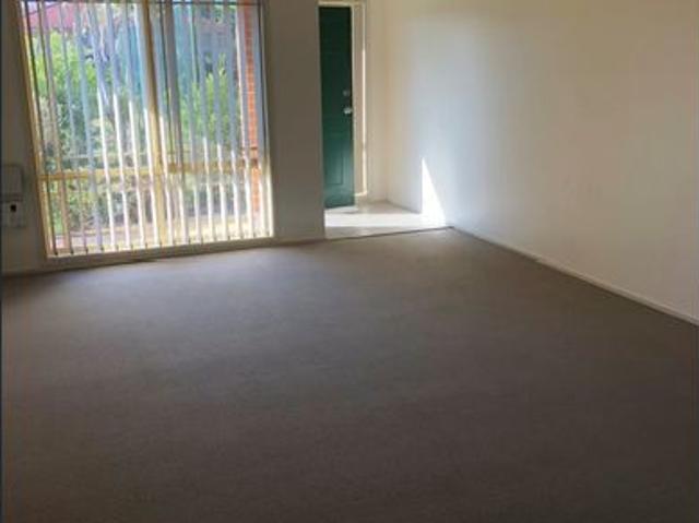 Spacious four bedroom townhouse!