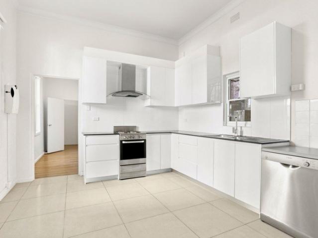 Spacious Four Bedroom Terrace With Lock Up Garage in a Prime Kensington Location