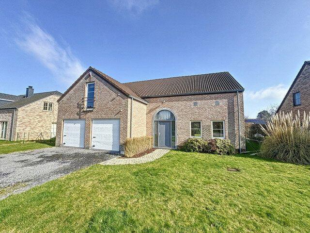 Spacious four bedroom villa in a cul de sac