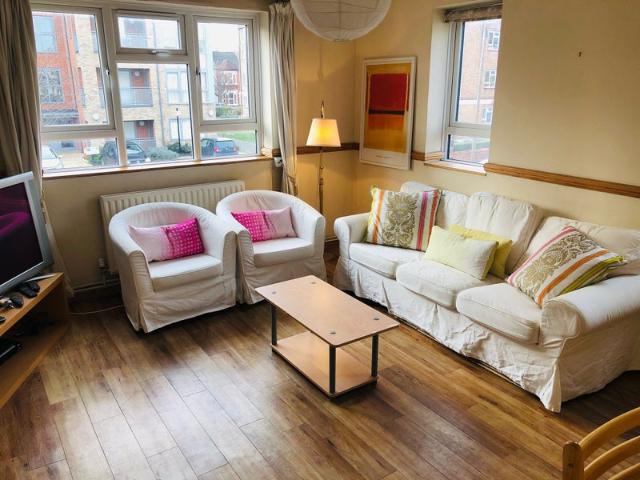 Spacious Four Double Bed Flat in Lovely Location