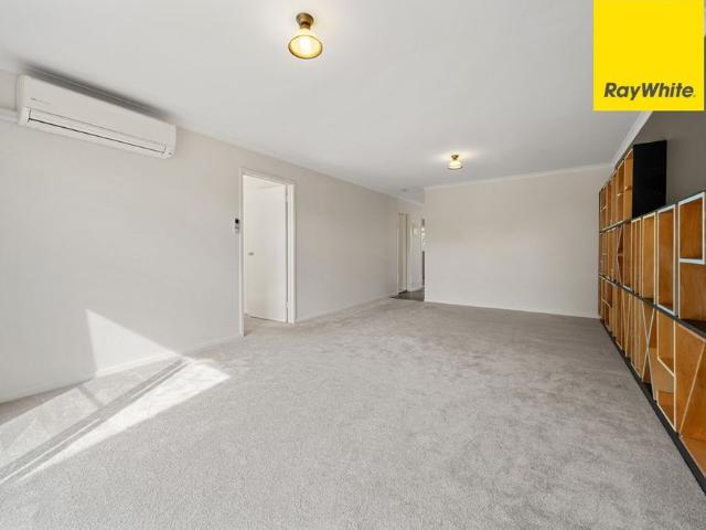Spacious Florey Townhouse