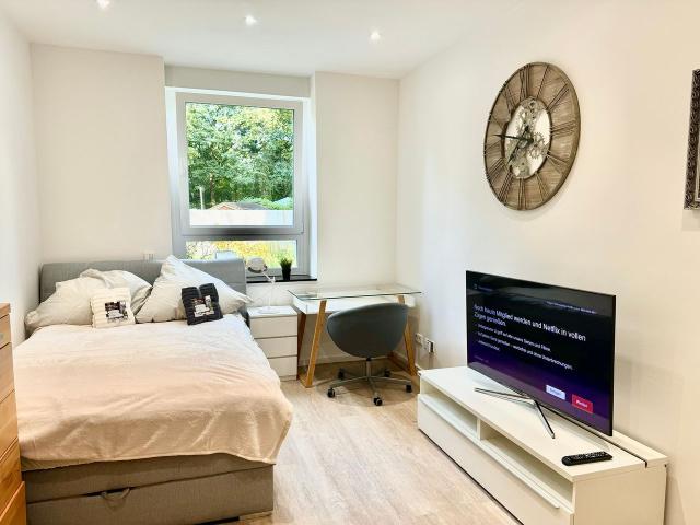 Spacious flat conveniently located, Dortmund, Dortmund Amsterdam Apartments for Rent