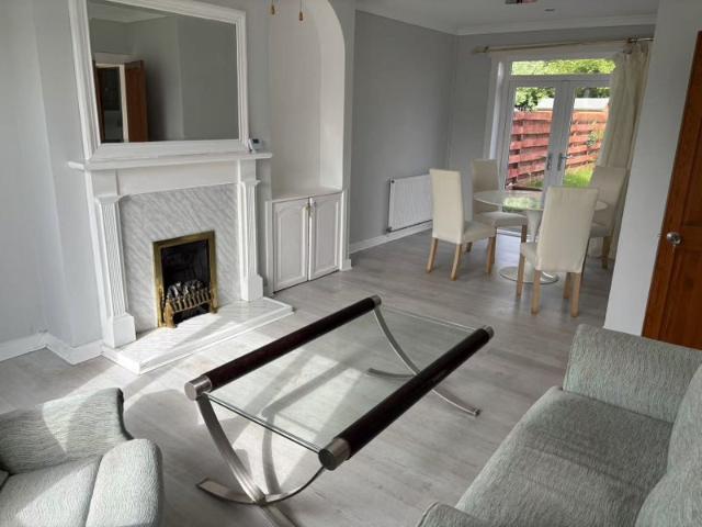 Spacious Flat for Rent in EH16