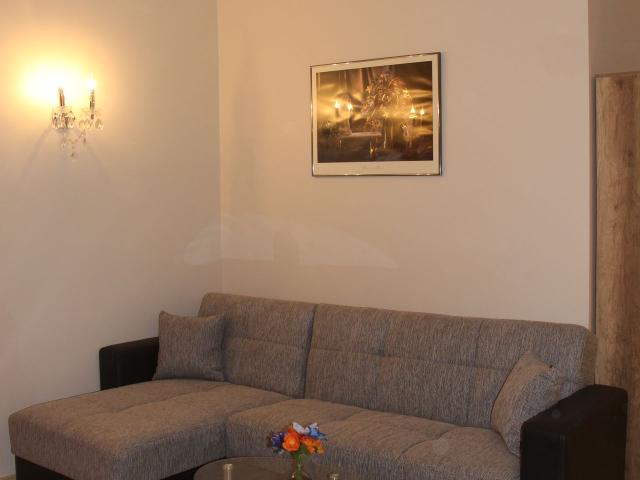 Spacious flat in Moabit, Berlin Amsterdam Apartments for Rent