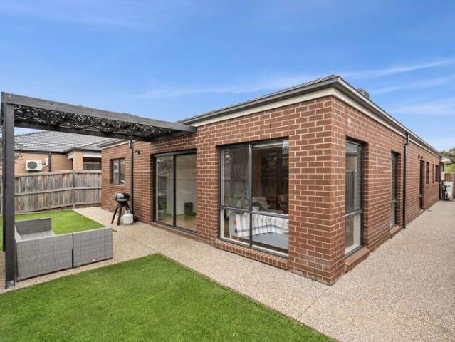 Spacious, Flexible Living for the Whole Household