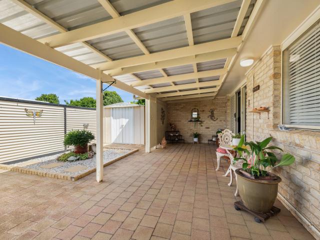 Spacious Freehold Villa minutes to Buderim Village
