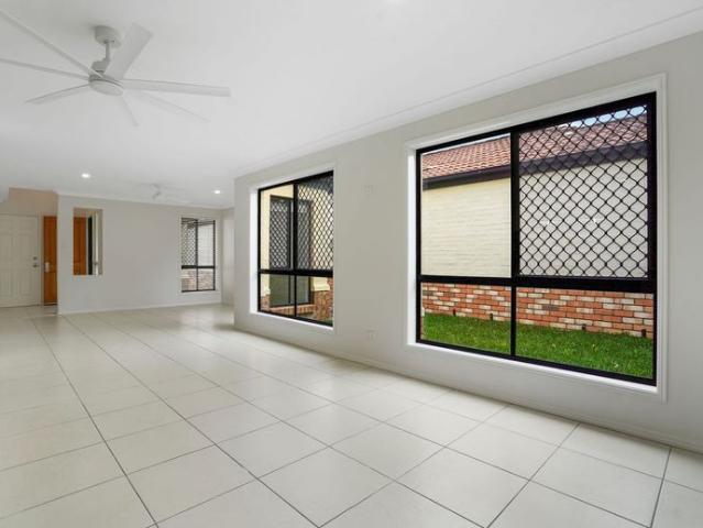 Spacious Freestanding Townhouse with Resort Style Lifestyle