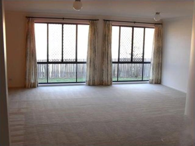 Spacious Freshly Painted Family Home in Beautiful Location!