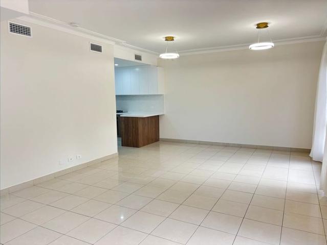Spacious Freshly Renovated Townhouse