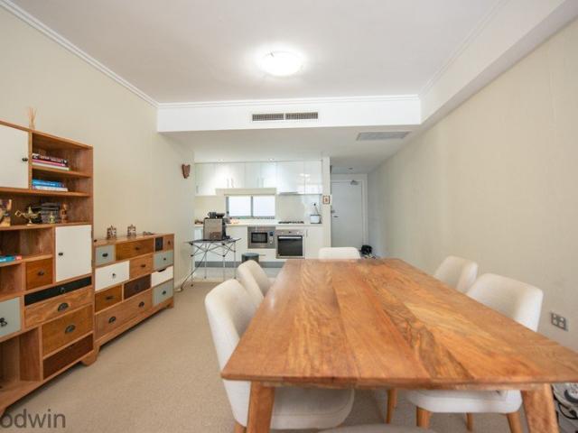 Spacious Full Brick One Bedroom Apartment